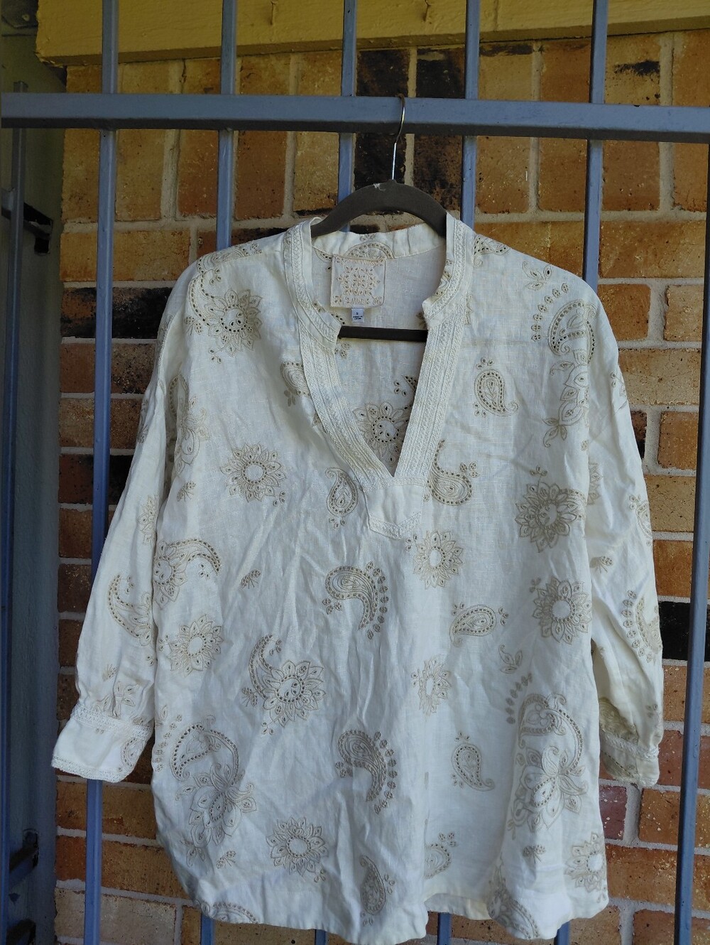 Johnny Was Cream Linen Embroidered Paisley Tunic